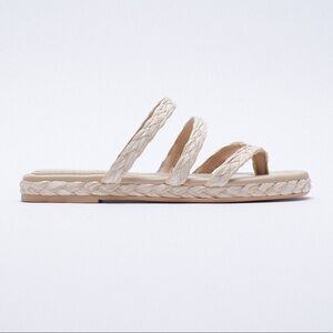 NWT. Zara Cream  Zara Woven Flat Sandals. Size 7,5.
